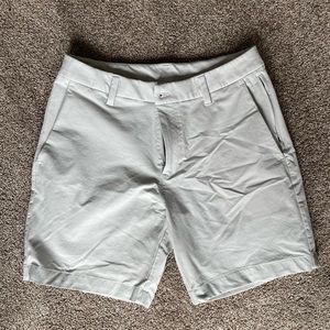 Lululemon Commission Short 7”, Men’s 30, Color: Silverspoon